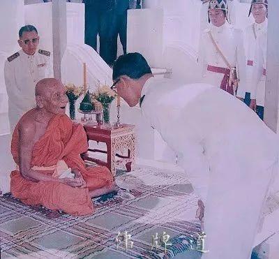 普密蓬国王（泰九世皇）生前拜访过的高僧-图片12