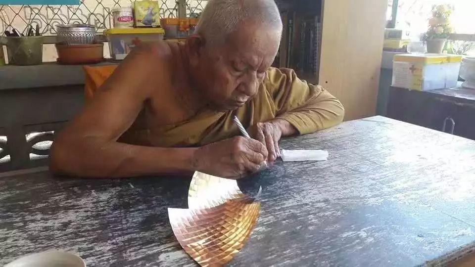 做梦!佛牌可以一劳永逸?【泰国佛牌】 做梦!佛牌可以一劳永逸?【泰国佛牌】