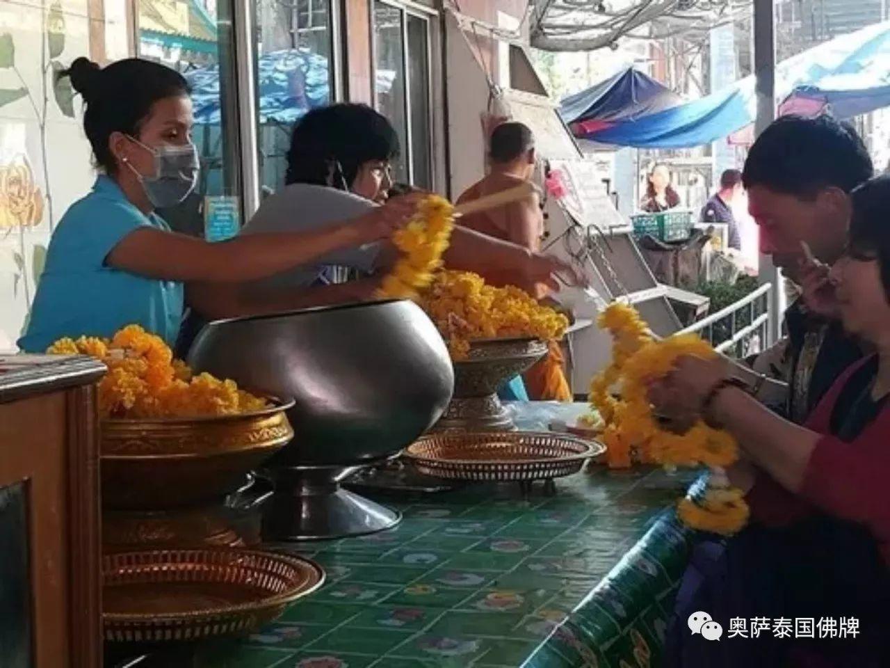 疑中国商人在泰国建假佛堂，涉嫌欺骗中国游客买高价假佛牌，泰副总理已下令成立调查组！-图片4