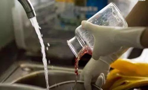 她们缝合了下体，只为取悦丈夫【泰国佛牌】