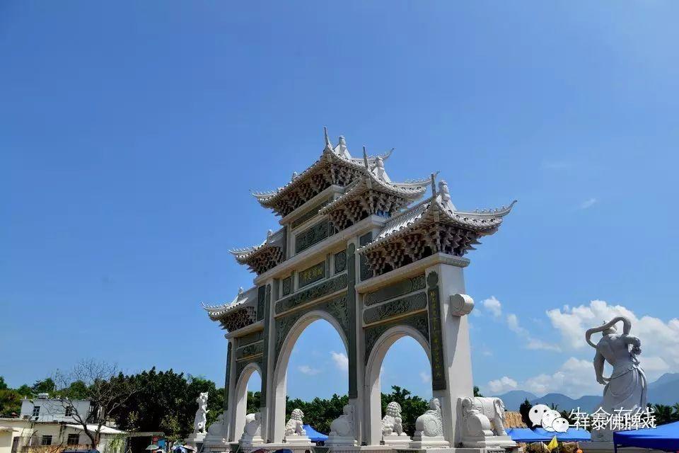 海涛法师【 这个世间到处结缘施食,你累积的功德才大 】【泰国佛牌】 海涛法师【 这个世间到处结缘施食,你累积的功德才大 】-图片9