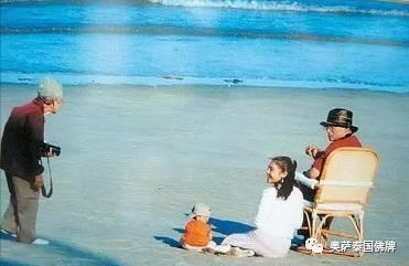 泰国九世王跟家人的那些温暖回忆-图片34