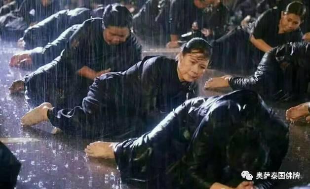 10月26日泰1900家莲花超市暂停业！为了永远的九世先皇普密蓬陛下！-图片5