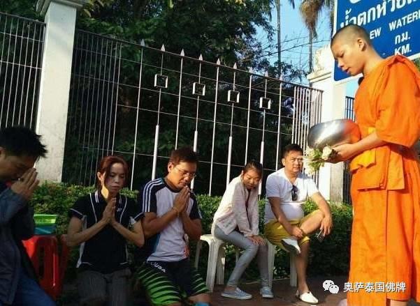 泰国的和尚和中国的和尚有什么区别二：食-图片1
