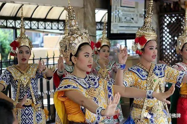 泰国拜四面佛--怎么拜最灵!? 该几点去拜,顺时针,逆时针,有何禁忌?【泰国佛牌】 泰国拜四面佛–怎么拜最灵!? 该几点去拜,顺时针,逆时针,有何禁忌?-图片7