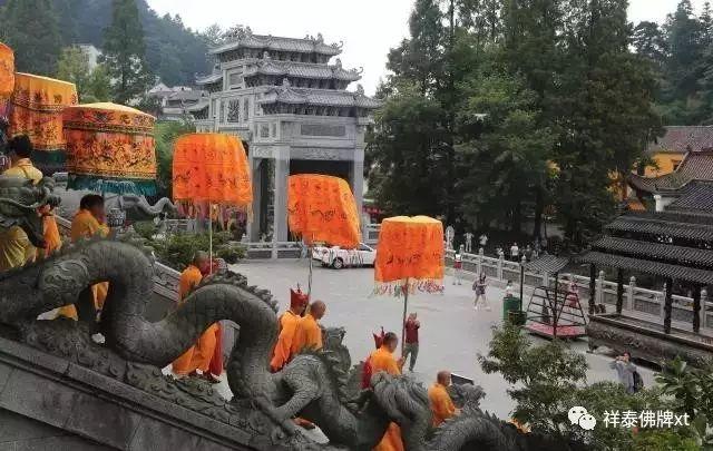 为何明星们都皈依佛门【泰国佛牌】 为何明星们都皈依佛门-图片5