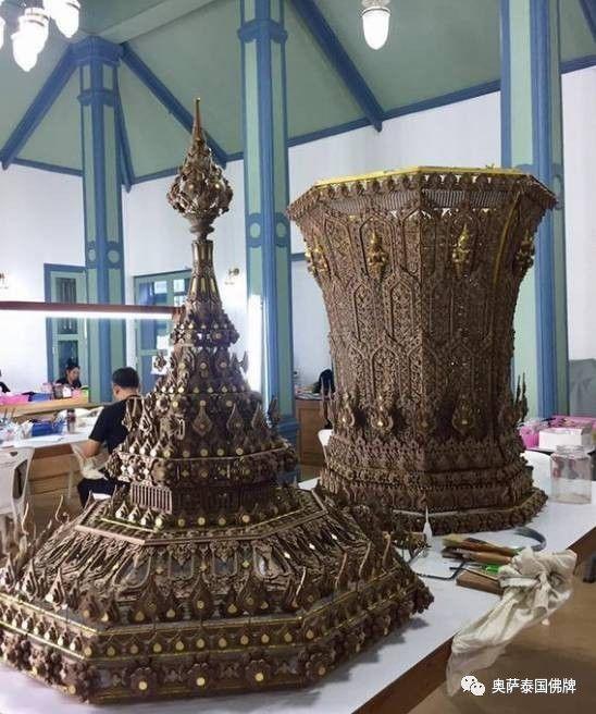泰九世王灵柩立棺即将完工，精美绝伦工艺非凡-图片1