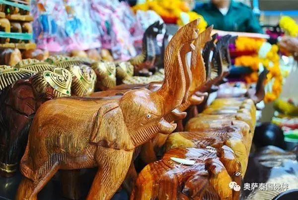 泰国拜四面佛--怎么拜最灵!? 该几点去拜,顺时针,逆时针,有何禁忌?【泰国佛牌】 泰国拜四面佛–怎么拜最灵!? 该几点去拜,顺时针,逆时针,有何禁忌?-图片6