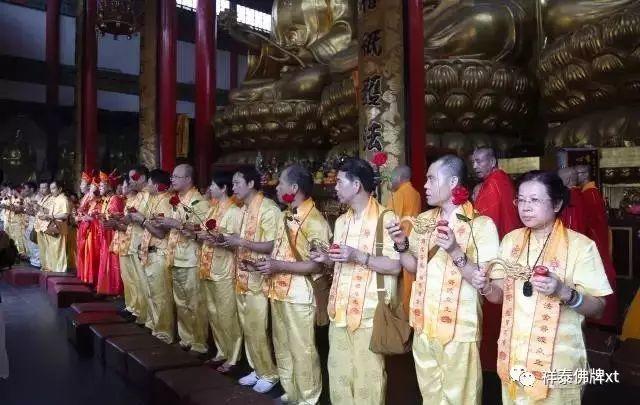 为何明星们都皈依佛门【泰国佛牌】 为何明星们都皈依佛门-图片2