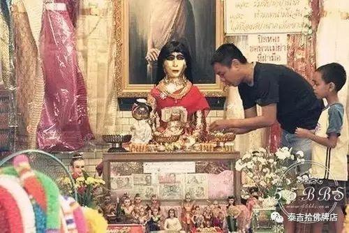 鬼妻娜娜 恐怖电影记录了泰国圣僧亚赞多的伏魔记事【泰国佛牌】