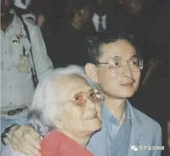泰国九世王跟家人的那些温暖回忆-图片11