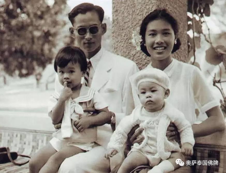 泰国九世王跟家人的那些温暖回忆-图片21