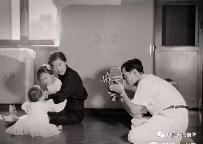 泰国九世王跟家人的那些温暖回忆-图片29