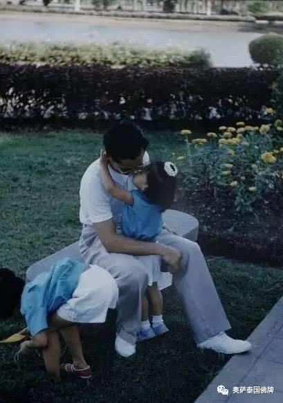 泰国九世王跟家人的那些温暖回忆-图片26