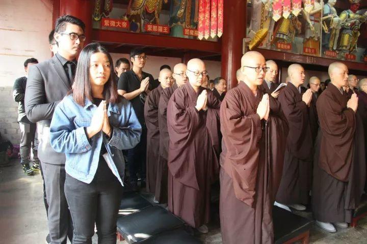 为悼念九世先皇 泰国留学生在中国南京举办诵经法会-图片5