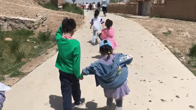 用爱心温暖孩子的心灵 | 把关爱与陪伴带给留守儿童【泰国佛牌】