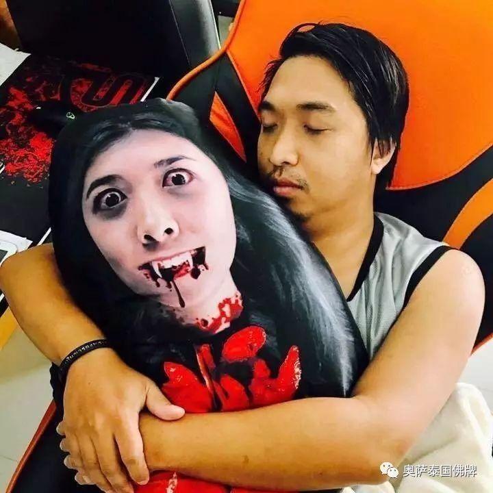 胆小真的要慎入啊!泰国年轻人抱着“尸体”睡觉!“飞头降”“裹尸布”?【泰国佛牌】 胆小真的要慎入啊!泰国年轻人抱着“尸体”睡觉!“飞头降”“裹尸布”?-图片4