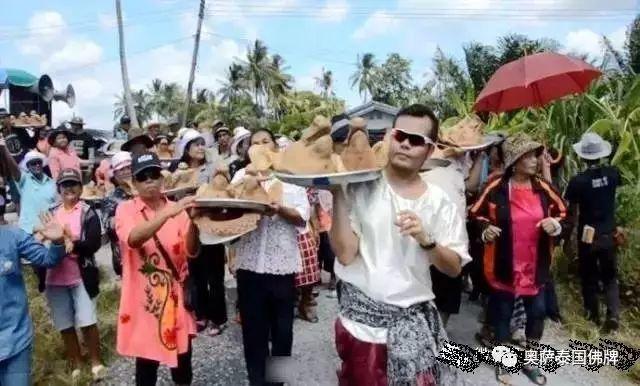 泰国又一波还愿袭来 场面壮观引来村民围观【泰国佛牌】 泰国又一波还愿袭来 场面壮观引来村民围观-图片1