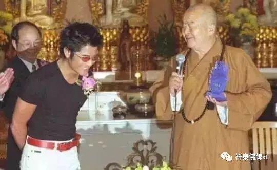 为何明星们都皈依佛门【泰国佛牌】 为何明星们都皈依佛门-图片17