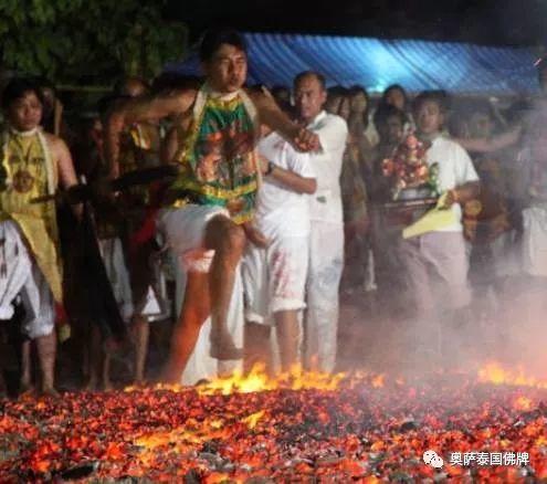 关于泰国九皇斋节的传说,您知道多少?【泰国佛牌】 关于泰国九皇斋节的传说,您知道多少?-图片6