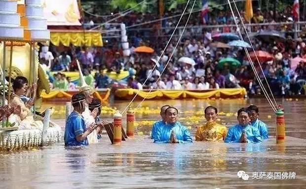 带你领略世界独有的泰国浸佛仪式-图片2