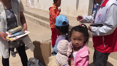 用爱心温暖孩子的心灵 | 把关爱与陪伴带给留守儿童-图片8