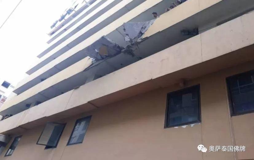 “佛牌显灵”一名老者从近10米高停车场连人带车坠落仅轻伤...【泰国佛牌】 “佛牌显灵”一名老者从近10米高停车场连人带车坠落仅轻伤…-图片3