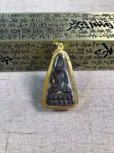 药师佛心咒全文介绍：药师心咒的作用有哪些？可以随便念吗？-图片1