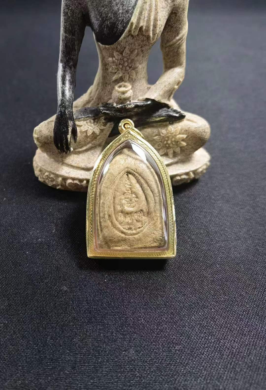 莲花六手必达佛-龙婆坤2537