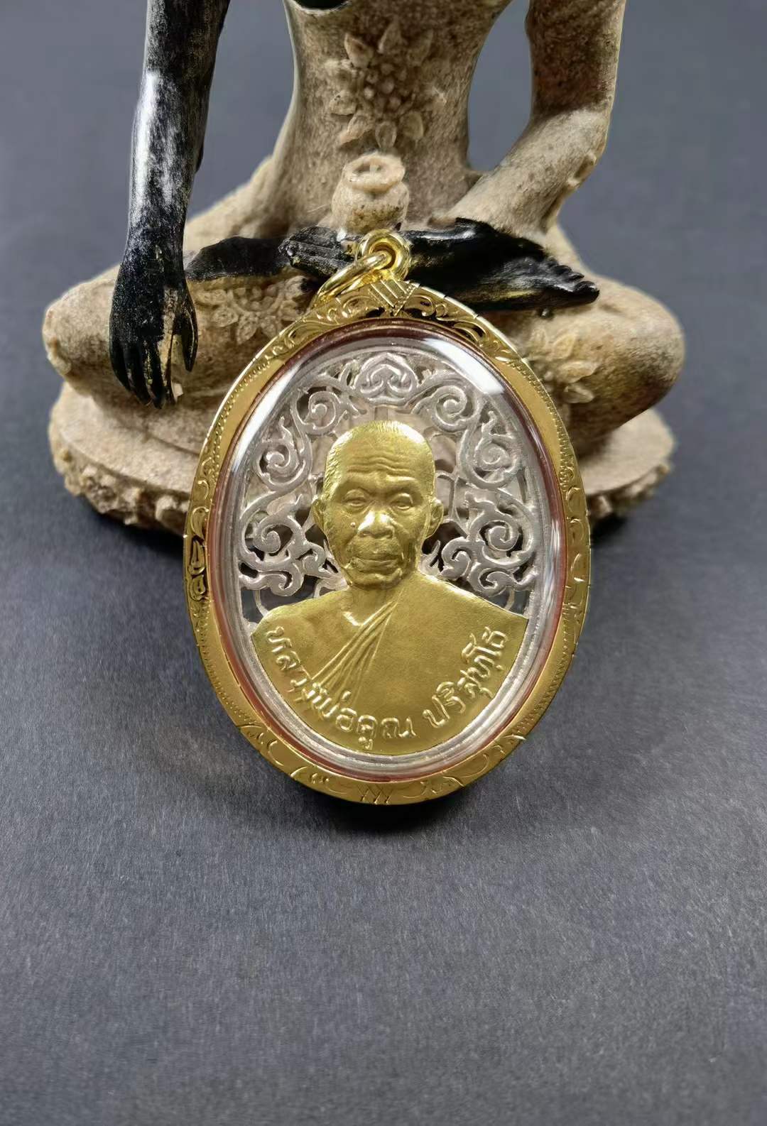 皇室空镂‬自身 银底金脸-龙‬婆坤