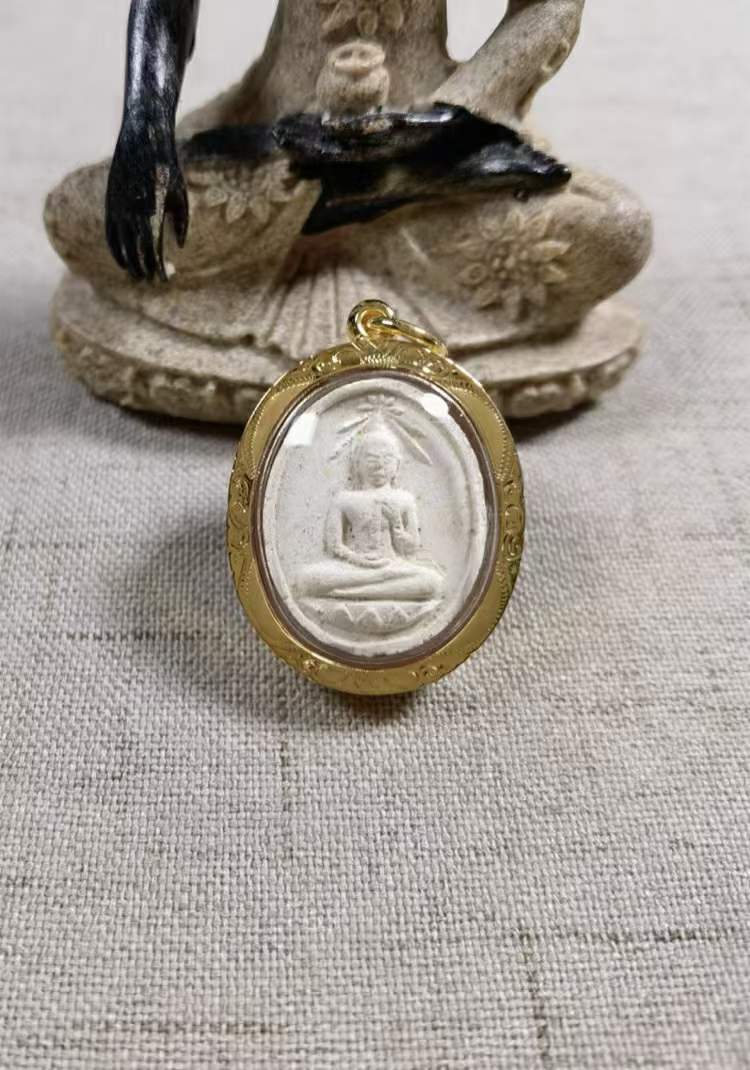 烛光成功佛-龙婆坤2517