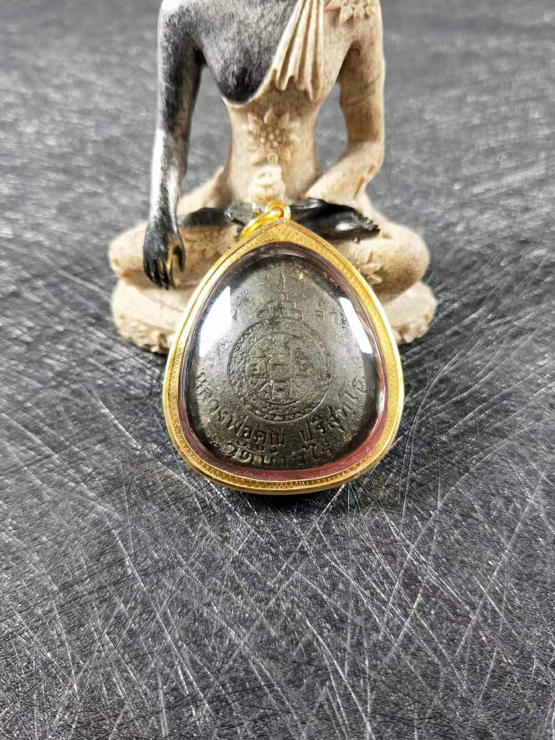 百万必达佛-龙婆坤