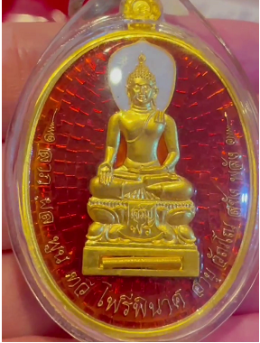 ไพรีพินาศ纯金红龙牙版帕丽碧纳佛