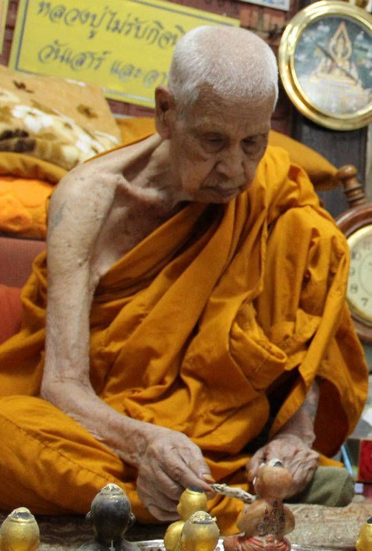 对泰国高僧龙婆炎2553年招财手古曼童的介绍-图片1
