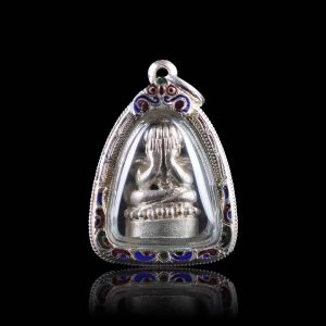 龙婆坤大师于2536年纯银版南瓜必达佛