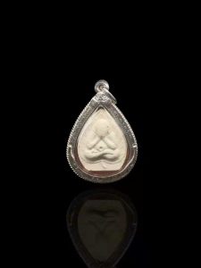 龙婆坤菩提必打