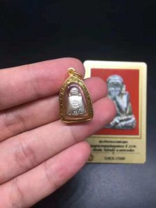 "活财神"、龙婆坤、必打佛、掩面佛、蒙面佛