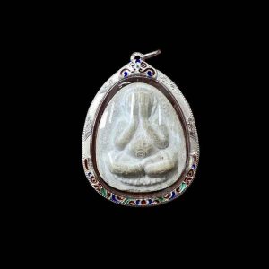 龙婆培2531必打掩面佛